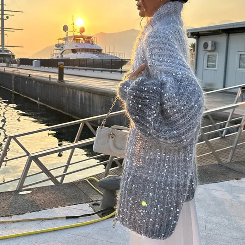 سترة صوفية محبوكة مع لامعة موحدة