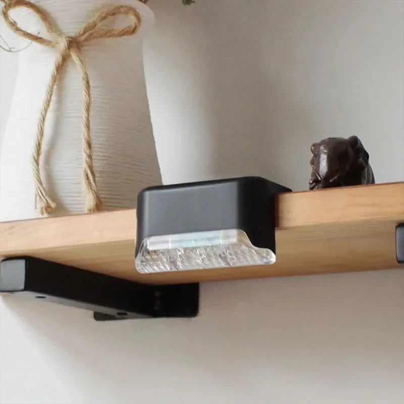 Ultraerőteljes napelemes LED lámpa kültéri használatra