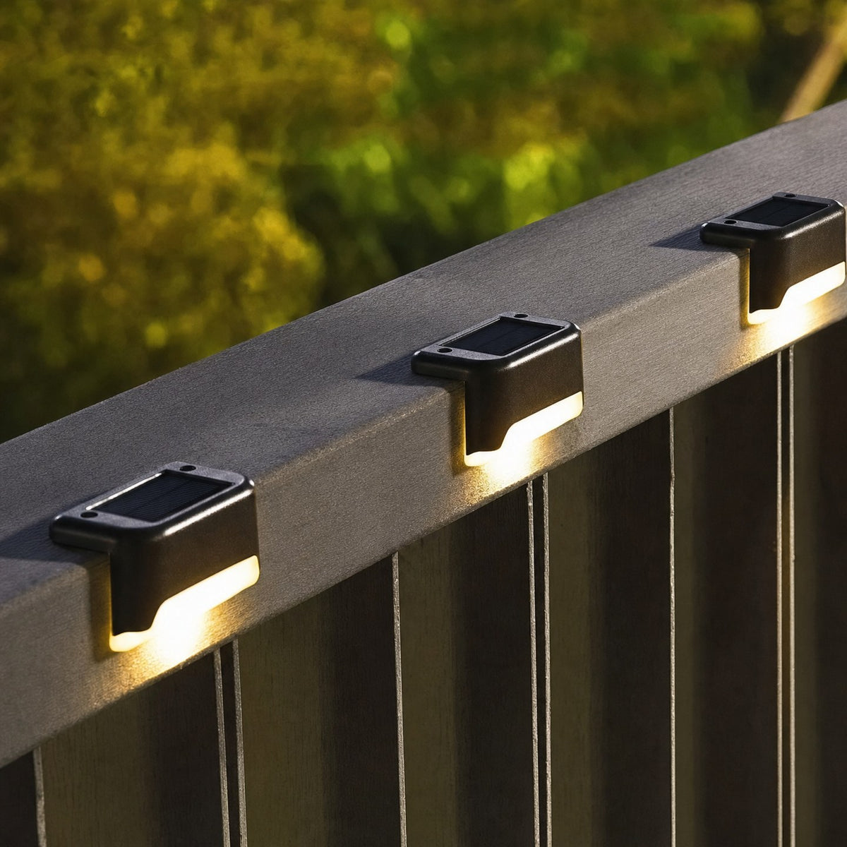 Ultra-výkonná solární LED lampa pro venkovní použití 
