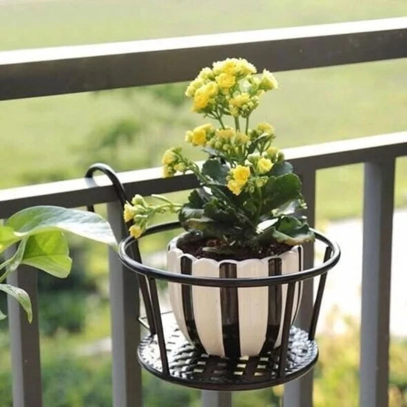 Upphängningsfäste för blomkrukor 